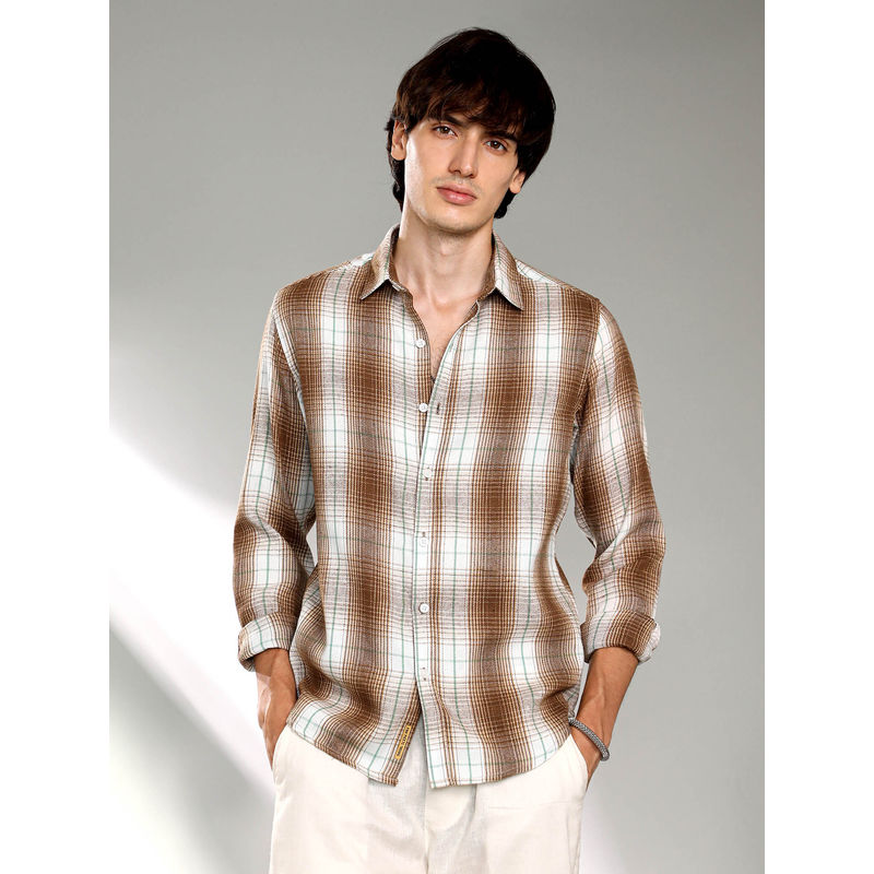Campus Sutra Mens Chocolate Brown and Cream White Ombre Buffalo Check Shirt (M)