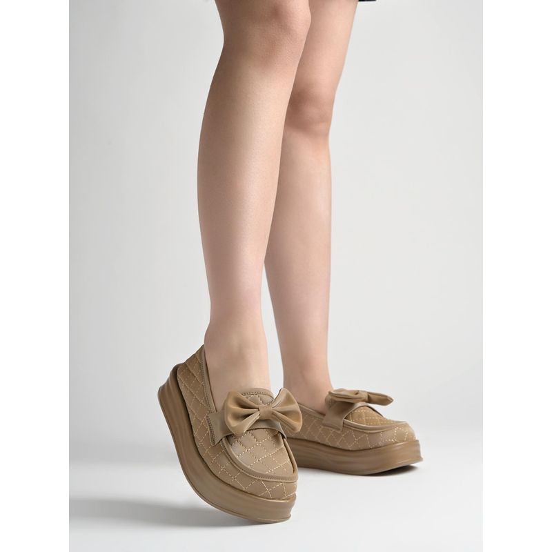 Shoetopia Women Beige Loafers (EURO 36)