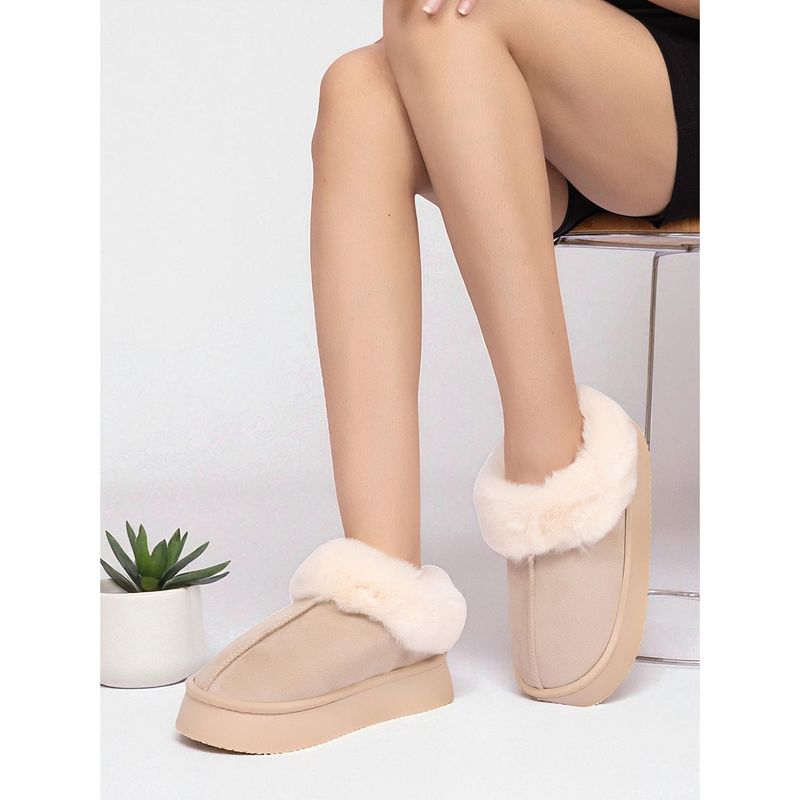 Truffle Collection Beige Solid Casual Boots (UK 4)