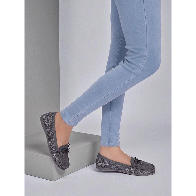 Truffle Collection Black Solid Casual Moccasins (UK 6)