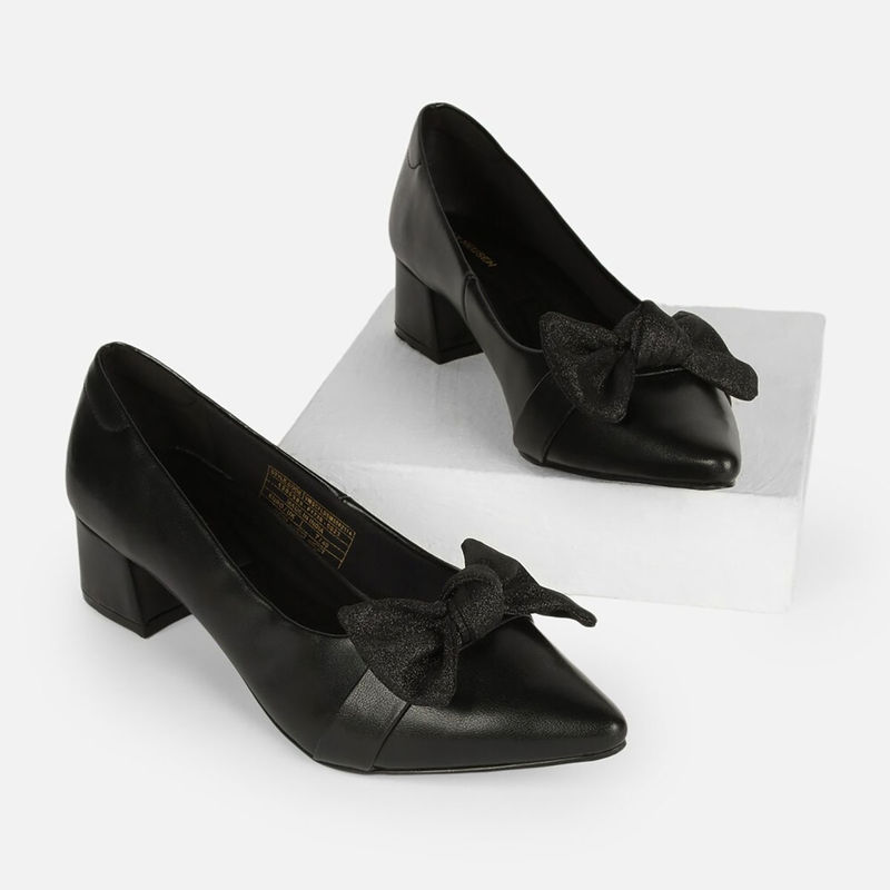 Van Heusen Women Black Heels (UK 6)