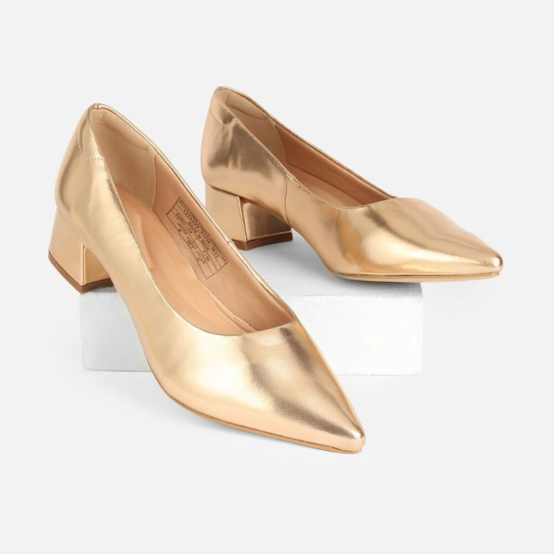 Van Heusen Women Gold Heels (UK 6)