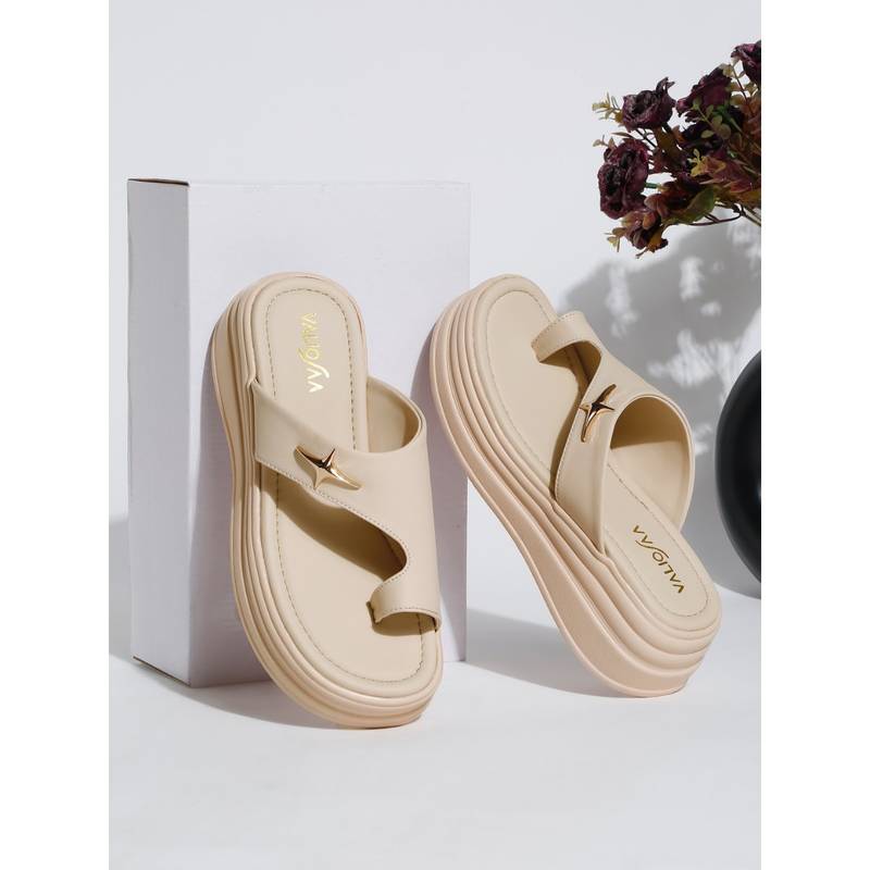 VALIOSAA Cream Color Casual Sandal Heels (EURO 36)