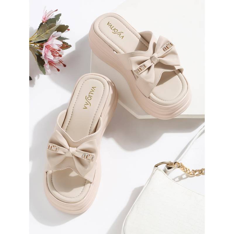 VALIOSAA Cream Color Casual Sandal Heels (EURO 37)
