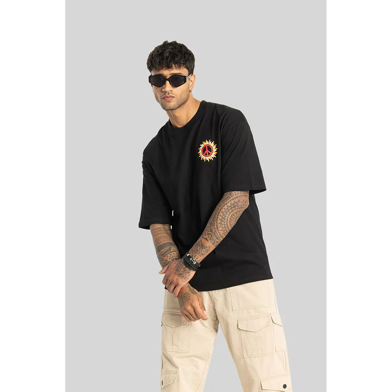Snitch Men Black Graphic Oversized Fit T-Shirt (M)