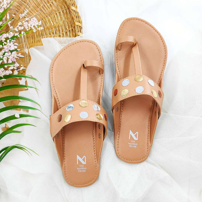 The Madras Trunk Haiku Polka Tan One Toe Flats (EURO 36)