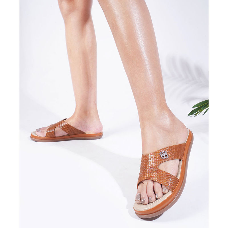 SHUZ TOUCH Tan Comfort Sliders (EURO 38)