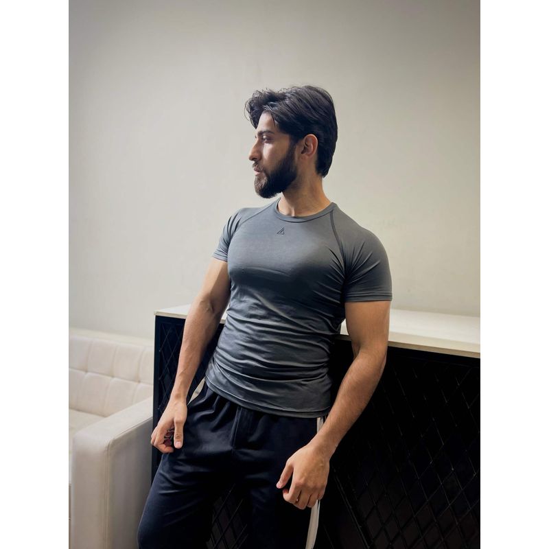 Aesthetic Bodies Men Grey Performance Fit Training T-Shirt (S)