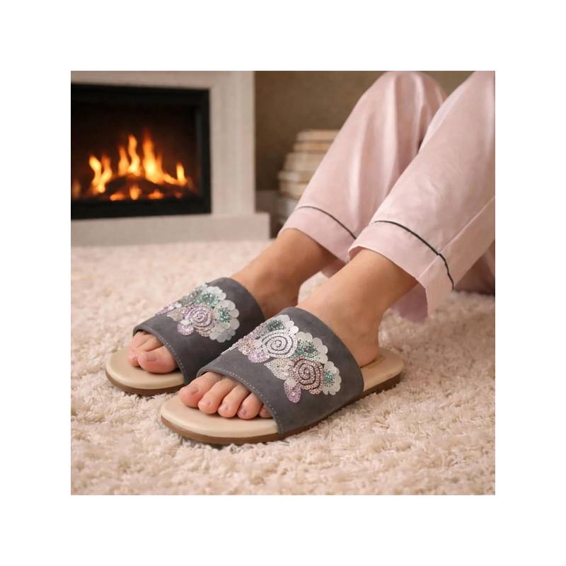 RETTROSE The Fleur Dusk Floral Grey Embellished Flats (UK 3)