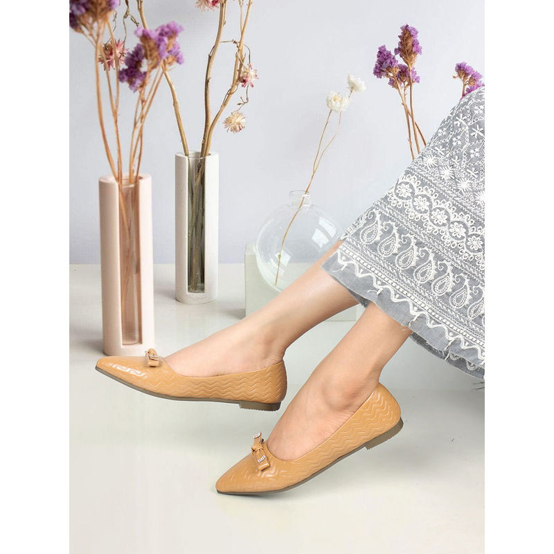Iconics Womens Fashionable Beige Color Textured Ballerinas (EURO 36)