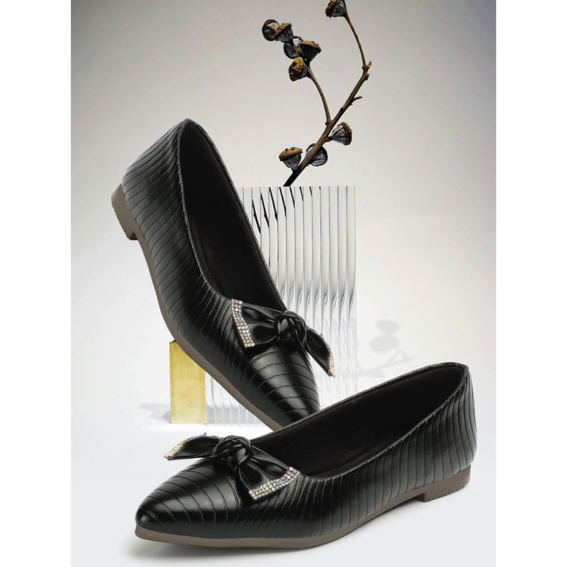 Iconics Womens Fashionable Black Color Textured Ballerinas (EURO 38)