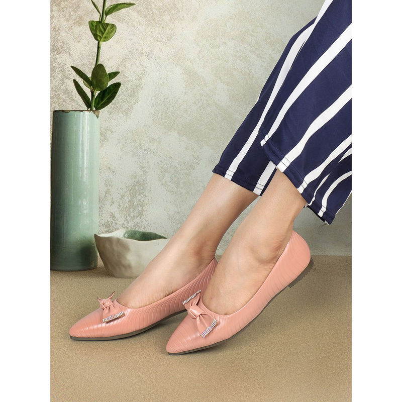 Iconics Womens Fashionable Peach Color Textured Ballerinas (EURO 36)