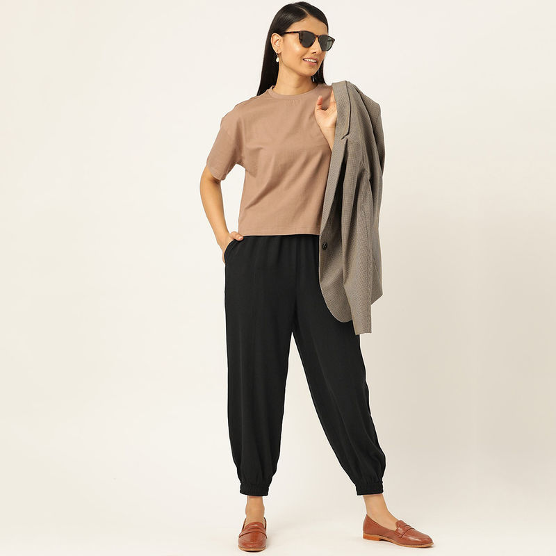 nykaa track pants