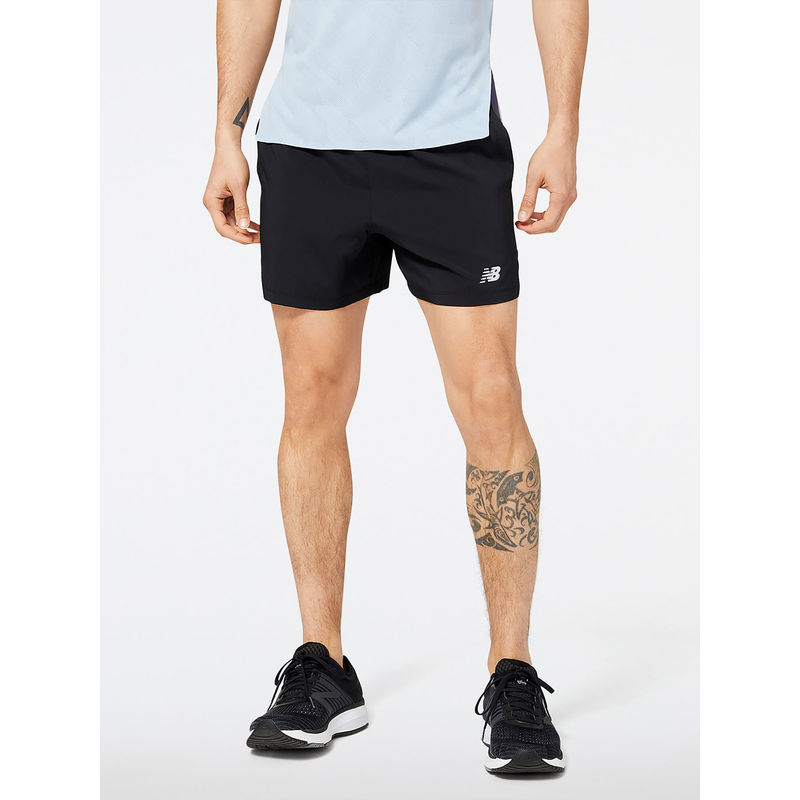 New Balance Men Black Mid Rise Sports Shorts (XL)