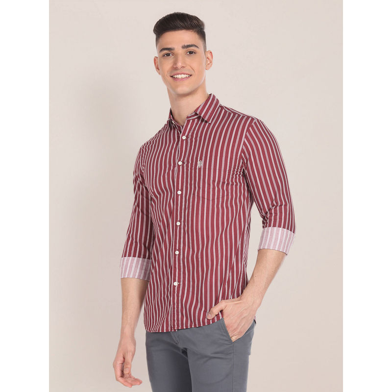U.S. POLO ASSN. Spread Collar Vertical Stripe Shirt (M)
