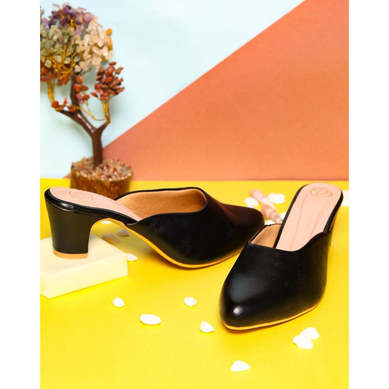 NR BY NIDHI RATHI Black Textured Leather Block Heel Mules (UK 4)