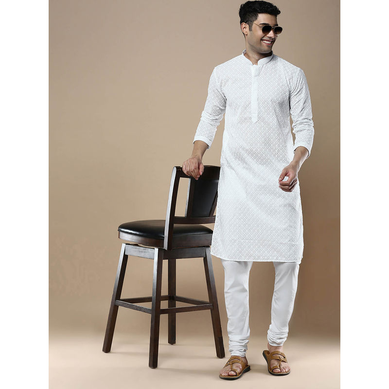 Sanwara Stylish Ethnic Chikankari Kurta & Pyjama White (Set of 2) (M)