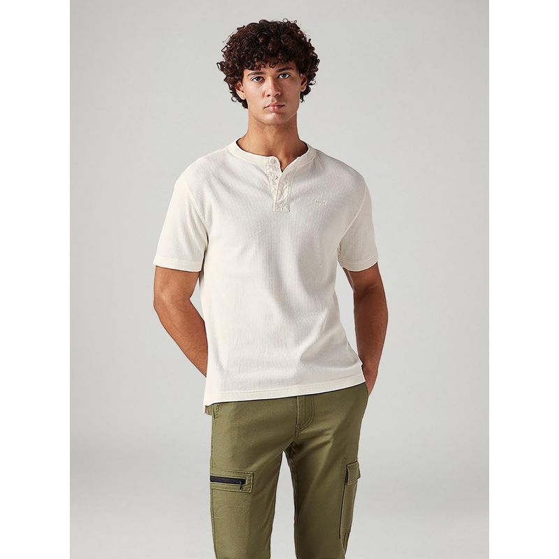 Levi's Off White Textured Henley Neck T-shirt (M)