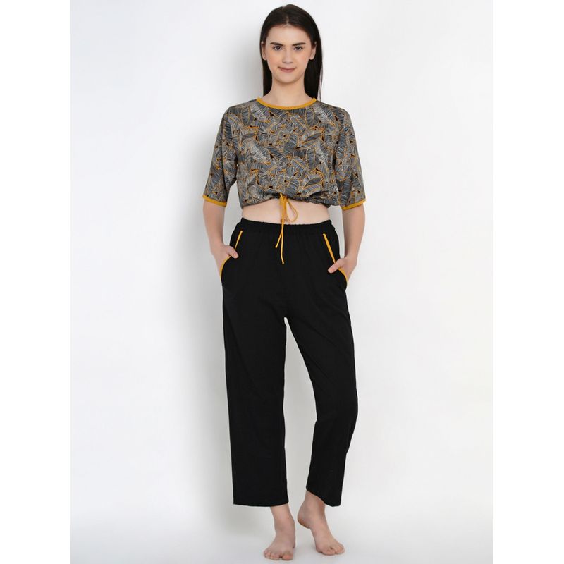 Erotissch Women Black & White Printed Night Suit (S)