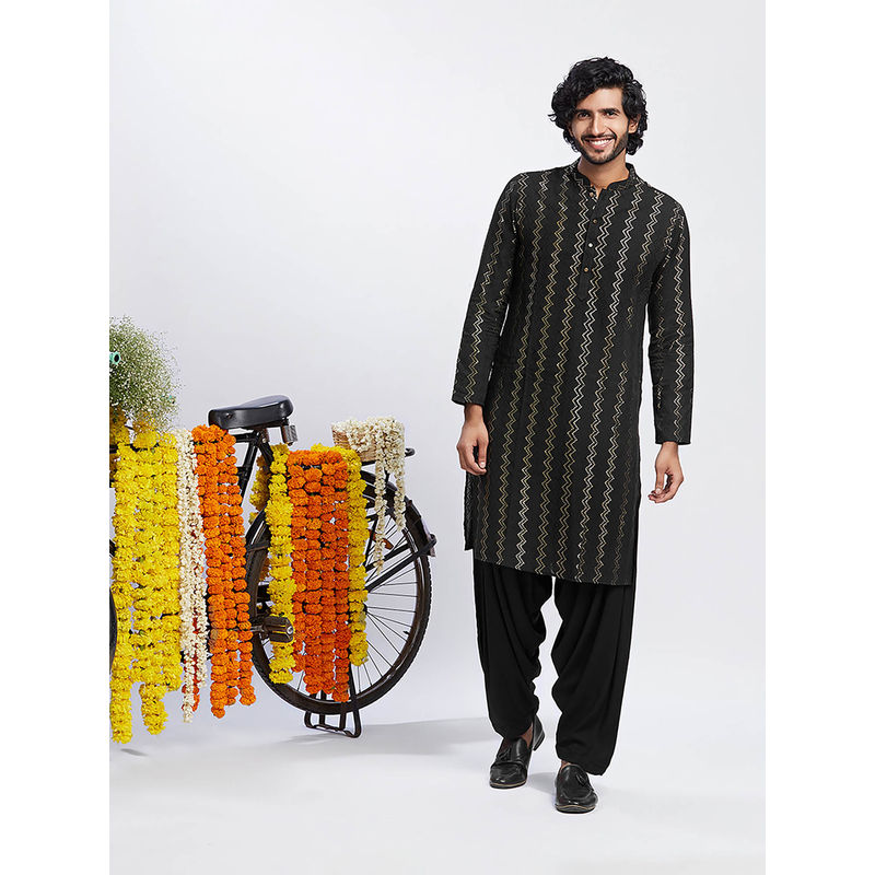 KISAH Men Black Kurta Patiala (Set of 2) (40)