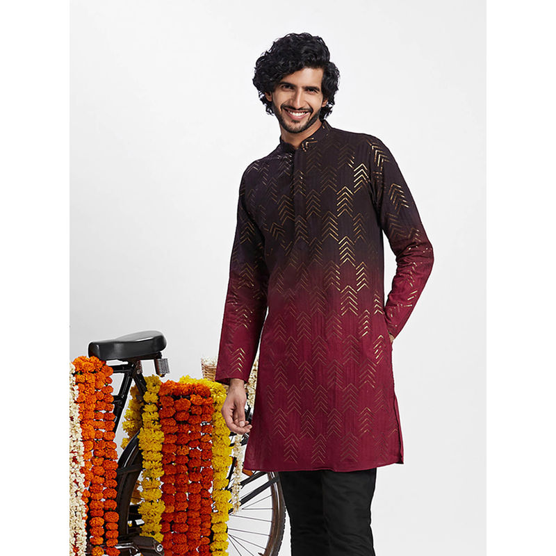 KISAH Men Black, Maroon Ombre Cotton Blend Kurta with Abstract Print (42)