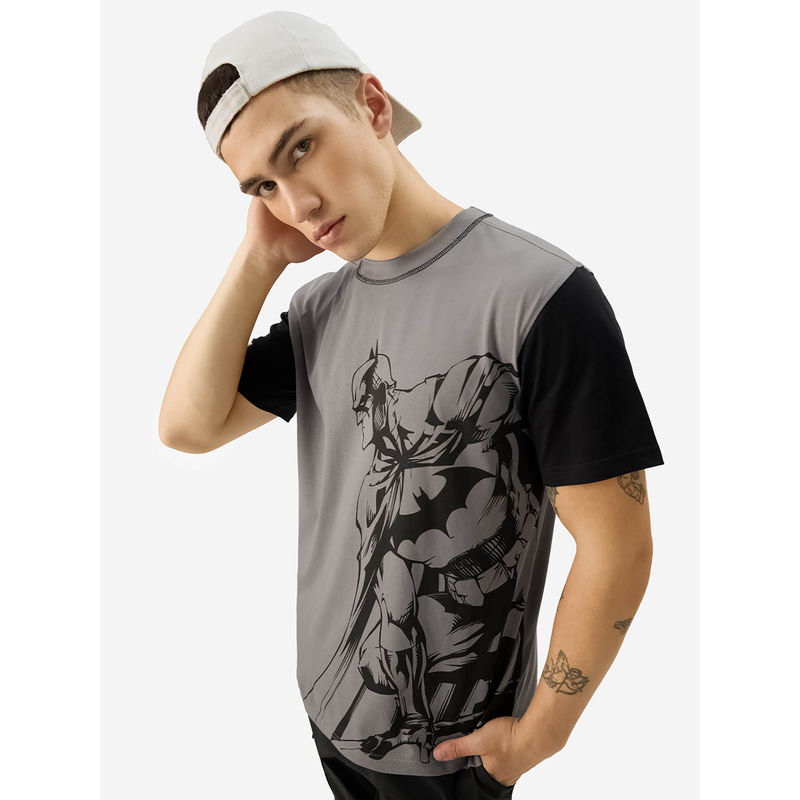 The Souled Store Official Batman: The Dark Knight Men T-Shirt (XL)