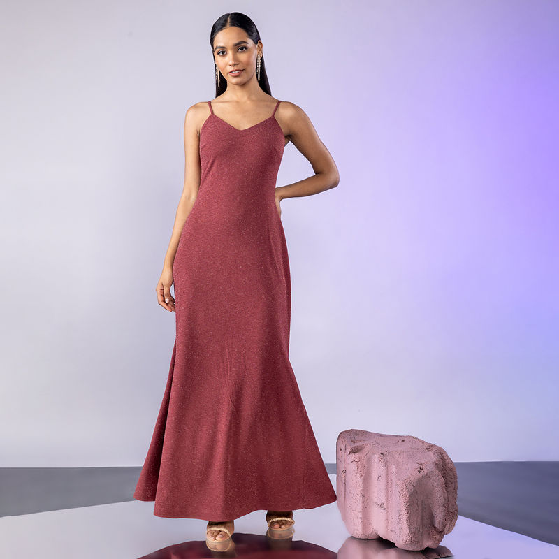 Twenty Dresses by Nykaa Fashion Garnet Pink V Neck Strappy Godet Shimmer Gown (XL)