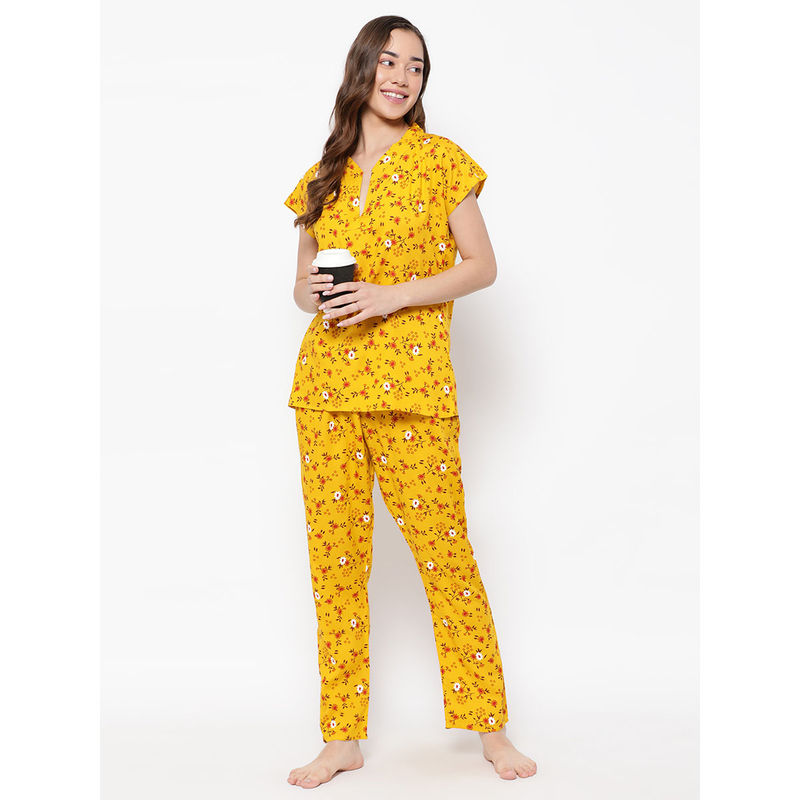 Clovia Rayon Printed Top & Pyjama (Set of 2) (S)