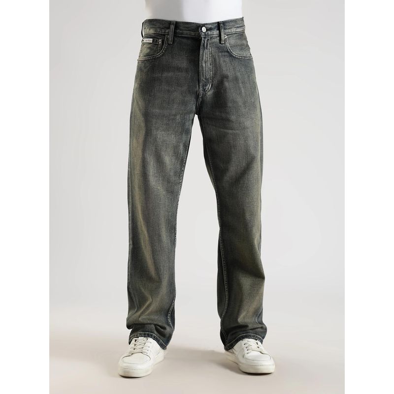 Calvin Klein Light-Wash Straight Fit Mid Rise Jeans (32)