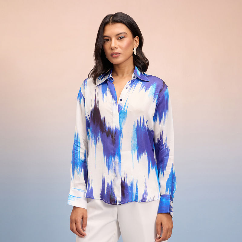 RSVP by Nykaa Fashion Blue and White Ikat Printed Full Sleeves Satin Shirt (XS)