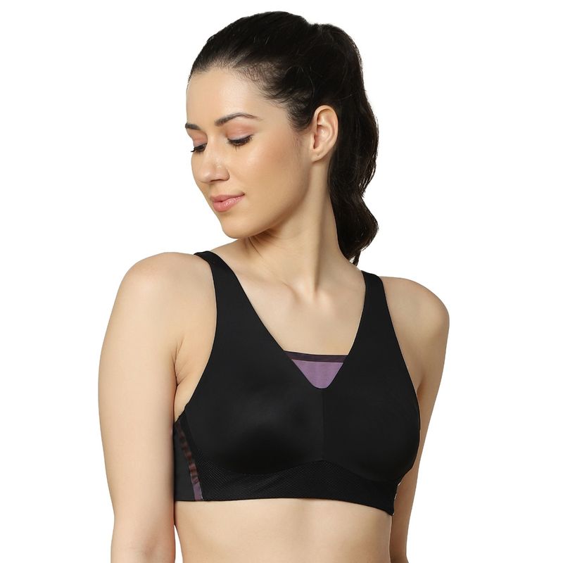 Triumph Triaction Pure Lite Non-Wired Lightly Padded Full Coverage Sports Bra - Black (34D)