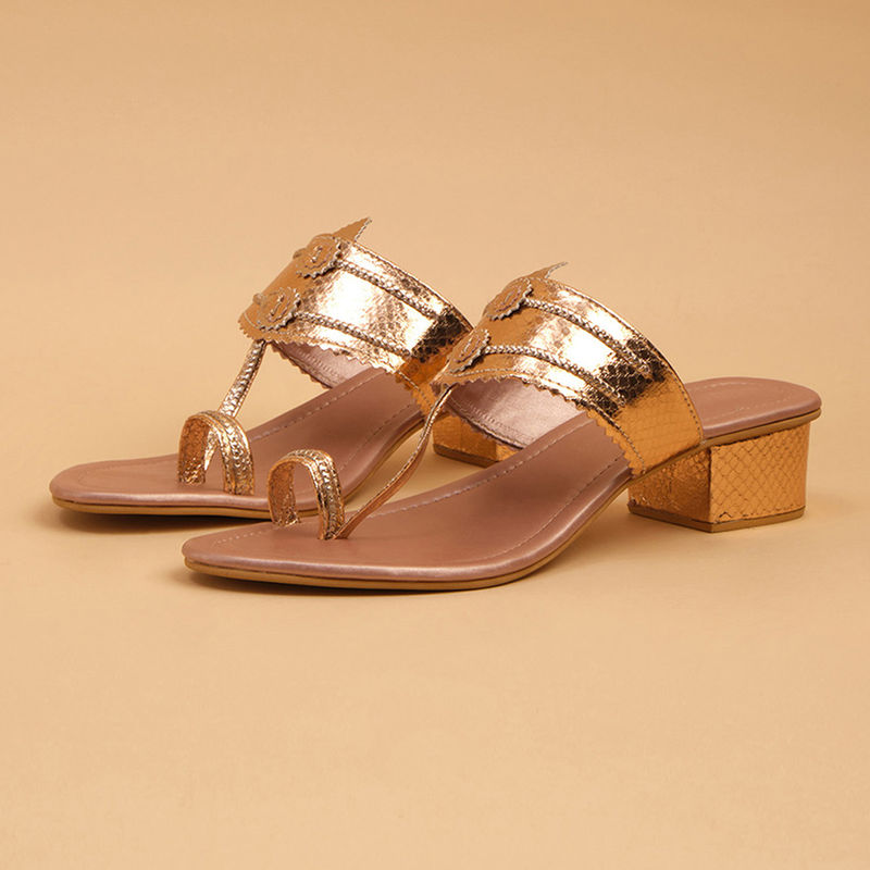 Buy Eridani Solid Rose Gold Toran Kolhapuri Heels Online