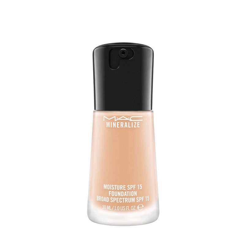 M.A.C Mineralize Moisture SPF 15 Foundation - NC25