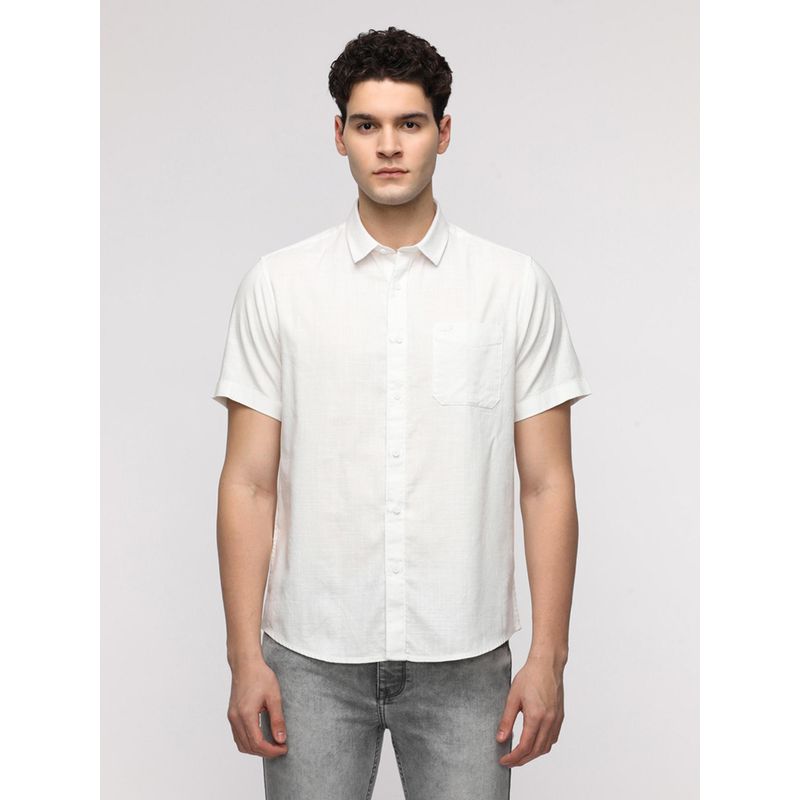 Crocodile Men White Essential Solid Half Sleeve Shirt (42)