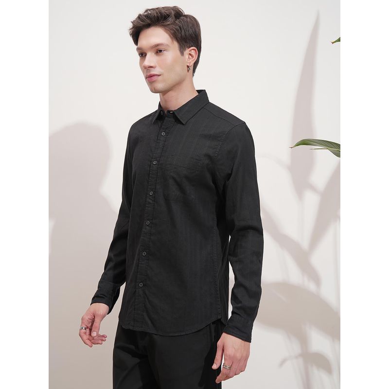 HIGHLANDER Men Black Stripes Casual Shirt (M)