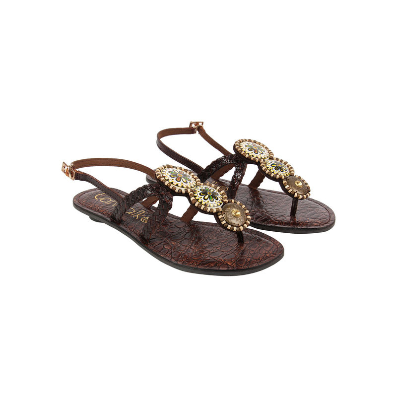 Buy Catwalk Cross Strap Closed Back Sandals Textured Sandals Maroon online