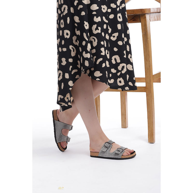Zori World Supernova - Corkbed Embellished Silver Flats (EURO 35)