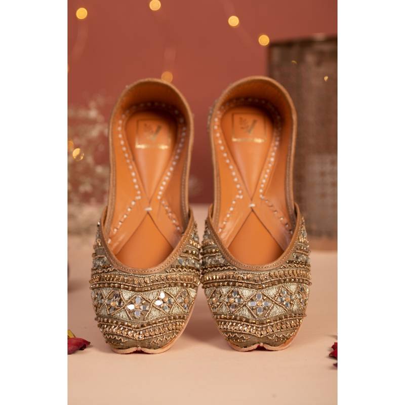 House of Vian Nihaar Gold Embellished Juttis (EURO 38)