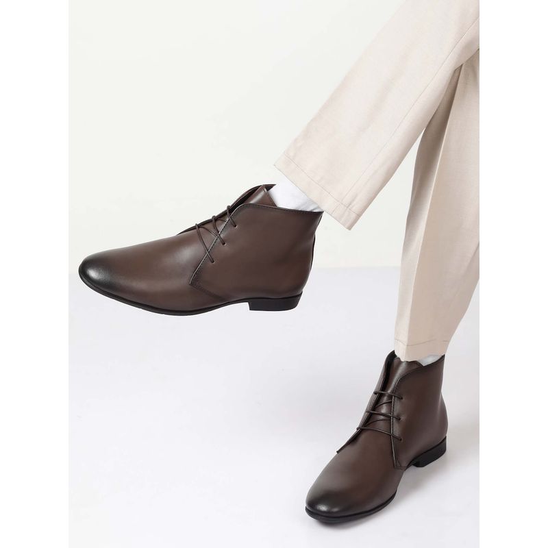 Teakwood Men Brown Solid Leather Lace-Up Chukka Boots (EURO 43)