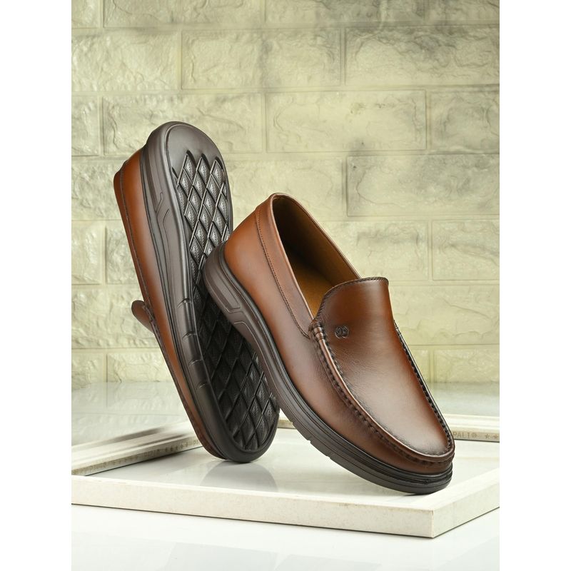 EGOSS Tan Formal Loafers (UK 9)