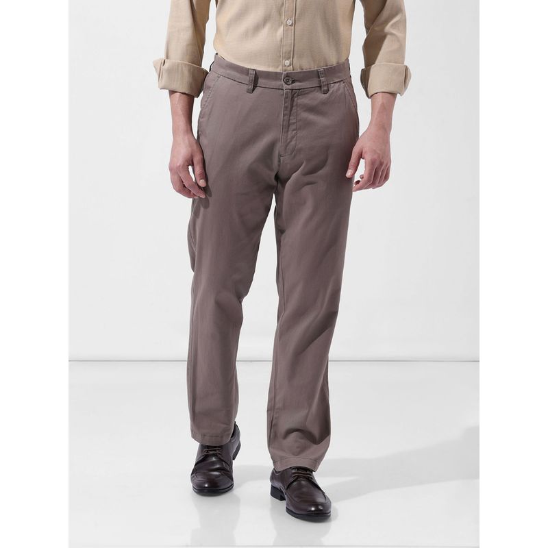 The Indian Garage Co Brown Men's Regular Fit Solid Mid-Rise Chinos (28)