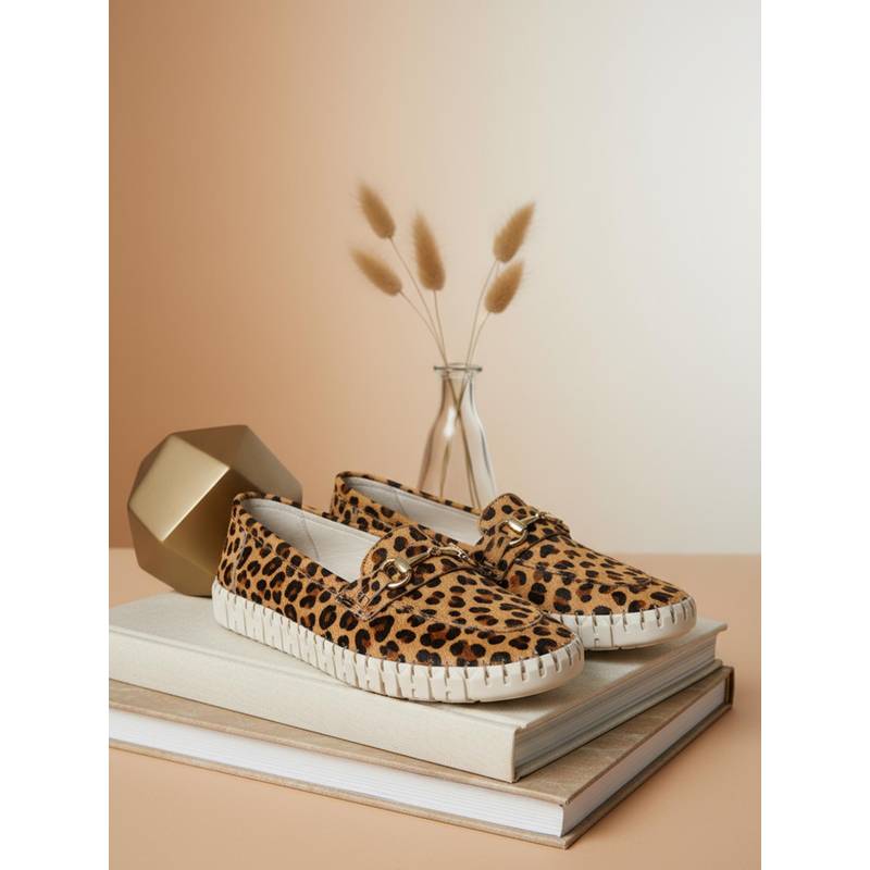 EZOK Women Trendy Casual Loafers - Tan (EURO 36)