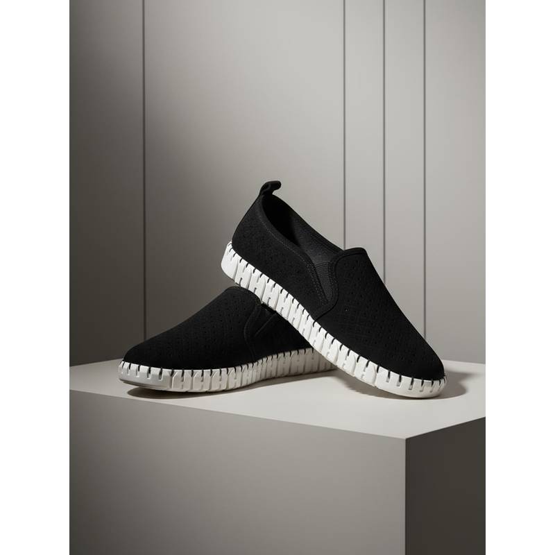 EZOK Women Trendy Casual Loafers - Black (EURO 36)