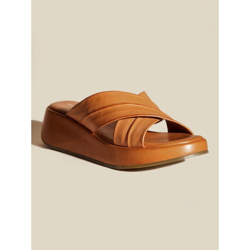 Peach Flores Women Tan Crossed Strap Heels (EURO 36)