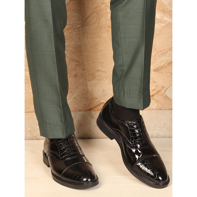 Carlton London Men's Textured Black Formal Oxfords (EURO 41)