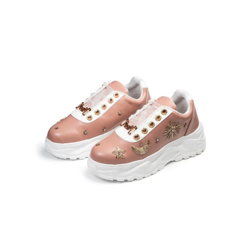 RETTROSE Mehtaab Embellished Sneakers (UK 4)