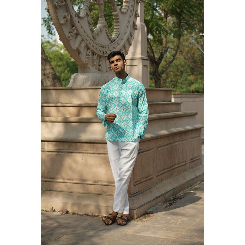 JAVINISHKA Blue & White Ethnic Motifs Handblock Printed Short Kurta (XL)