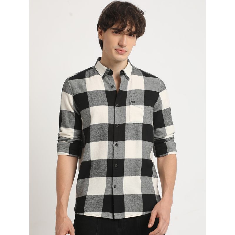 THE BEAR HOUSE Men's Black Checked Slim Fit Casual Shirt (M)
