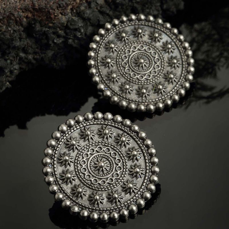 Oxidized studs online