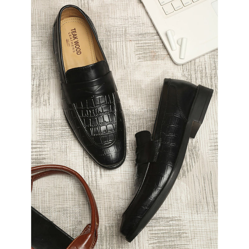 Teakwood Black Textured Leather Loafers (Euro 41)
